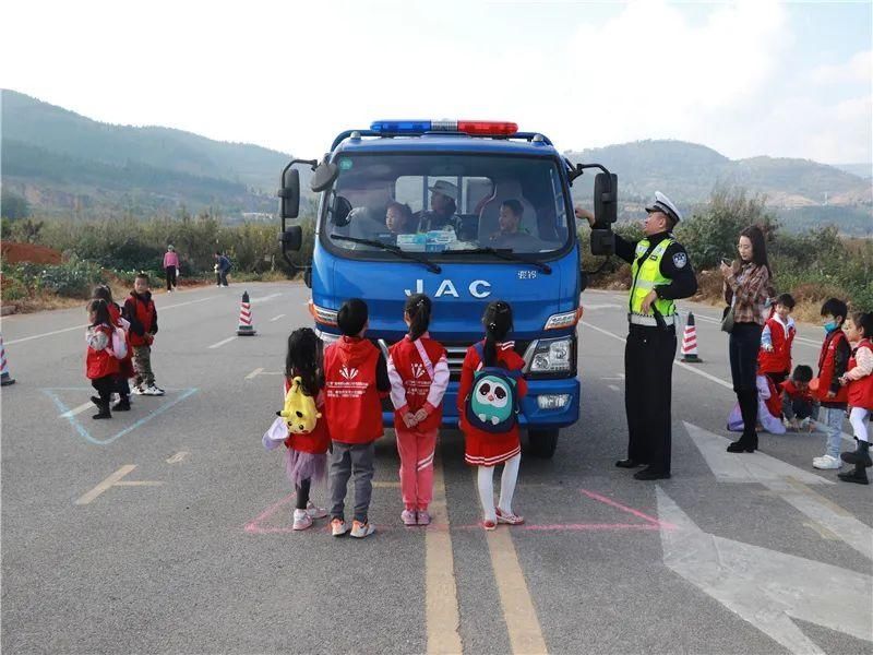  记者|小记者进警营，探索神秘“警”色