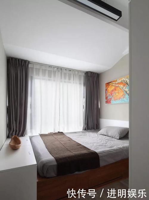 书桌|买了小户型房，9㎡的小卧室如何设计12款榻榻米设计美观又实用