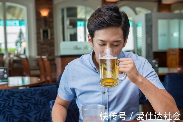 胃功能|49岁大哥,从胃炎转为胃功能正常,坚持补充“1物”,值得学习