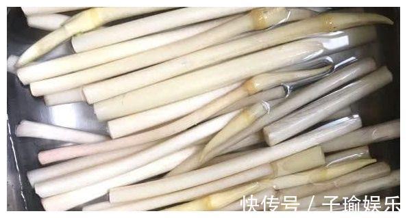 金针菇|想长寿先排毒,四种食物经常吃,营养丰富,滋补身体,试试看