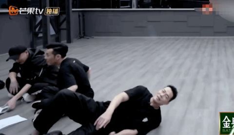 谢天华|《披荆斩棘的哥哥》“大湾区”爆笑不断，应采儿竟逼陈小春做这件事？