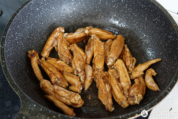 大蒜|健康饮食 篇八：天热潮湿多吃蒜，和这2样焖一锅是绝配，喷香下饭，夏天有好菜了