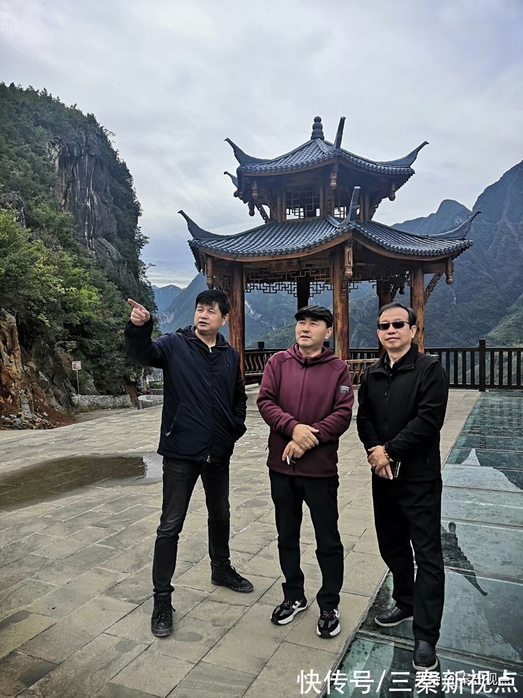 陕西#大美山河在巫溪——陕西当代国画艺术研究院赴重庆巫溪写生