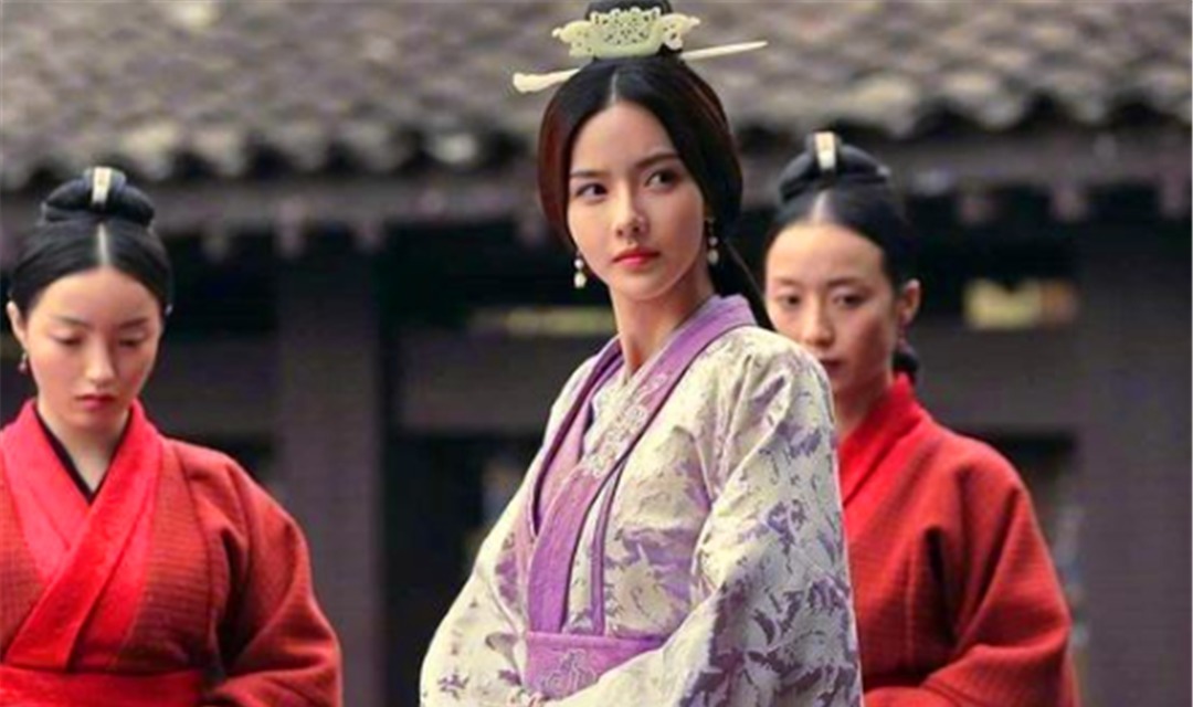 希望|很多东吴人希望孙尚香跟着刘备走,孙尚香到底有多招人不喜?