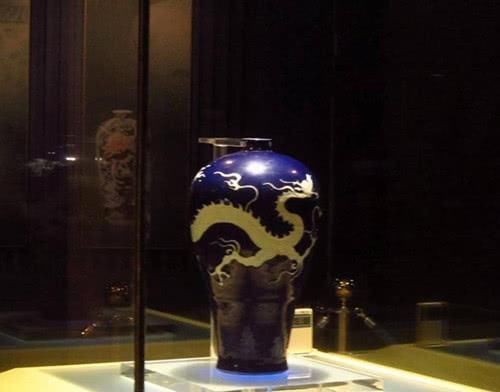 低价|农民卖传家宝要价30元,古玩店18元低价买下,如今此宝价值40亿