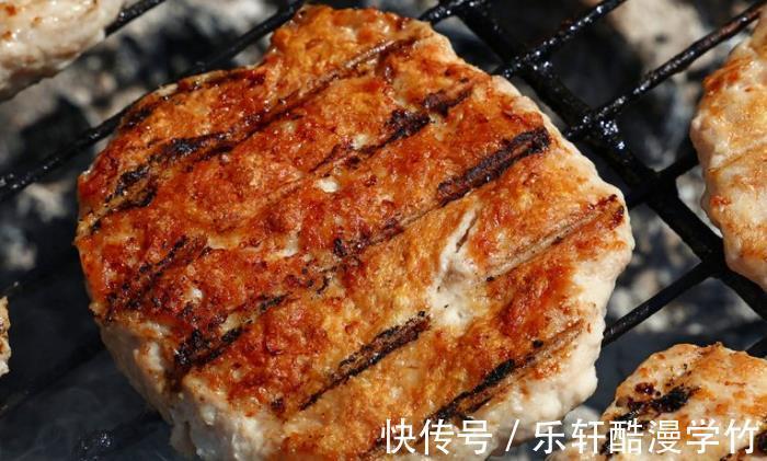 猪排|多汁的火鸡汉堡和奶油香草猪排的食谱