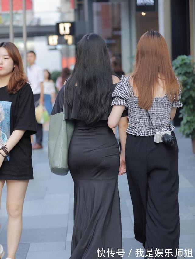 连衣裙 精致穿搭的连衣裙充满奢华复古气息,时尚气息扑面而来,优雅出街!