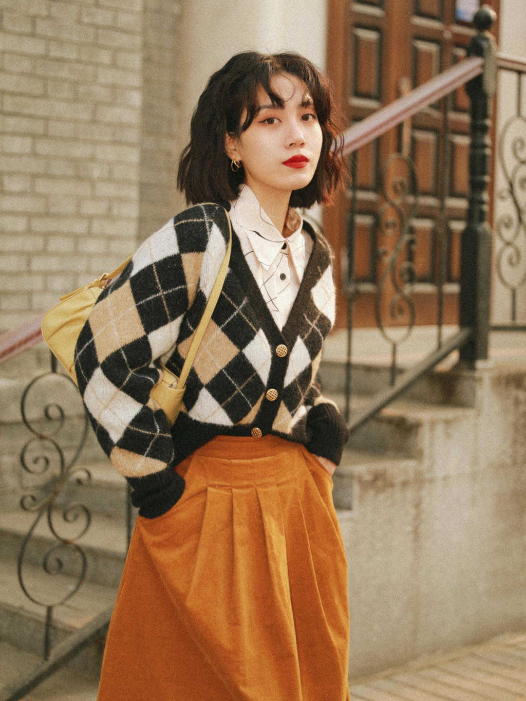 穿搭|女生多大都别忘了打扮自己,40+这样穿也很美的,简约又很高级