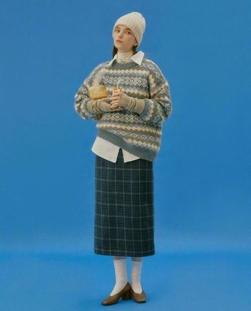 穿搭真是个技术活，颜色叠穿和款式搭配真的很烧脑