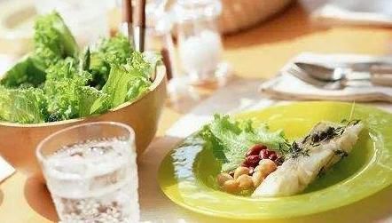 玉米|女人患上子宫肌瘤,想要养好子宫消肌瘤,饮食上做到“4吃4不吃”