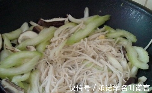 吃起来|金针菇和它天生一对,每顿炒一盘,孩子都吃撑,不放肉比放肉还香!