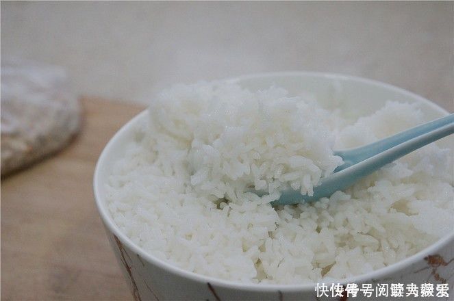 坚果类|核桃并不是最补脑的它才是补脑“冠军”，家家户户都吃得起