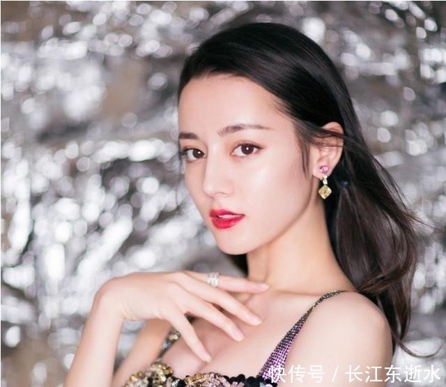 口红|这三种唇形的女人,颜值一般都不低,尤其第一个,特别有亲和力