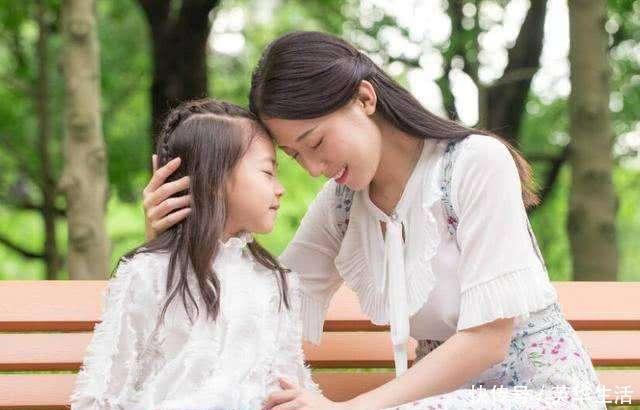 吴女士|男童推着购物车撞人，妈妈在一旁却无动于衷，男子的反击大快人心