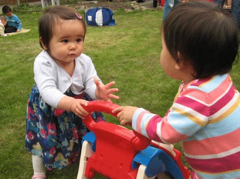 金钱观|“假精致”和“真粗糙”妈妈,带出的孩子差距明显,不仅是外表