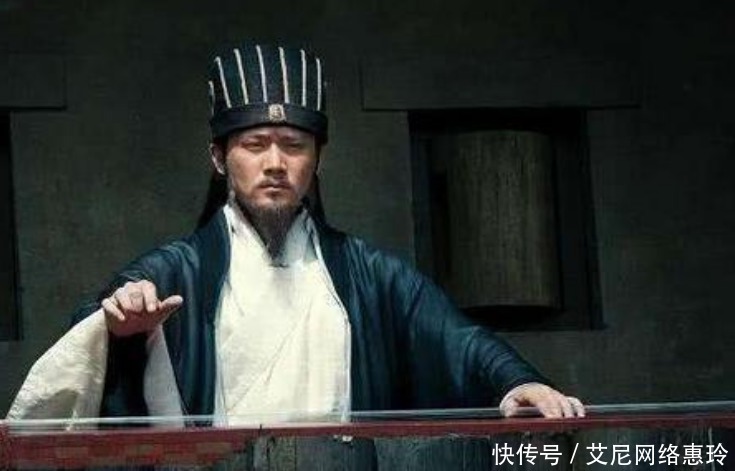 进攻|司马懿不愧为一代枭雄，明知空城却不进攻诸葛亮，死前才道出真相