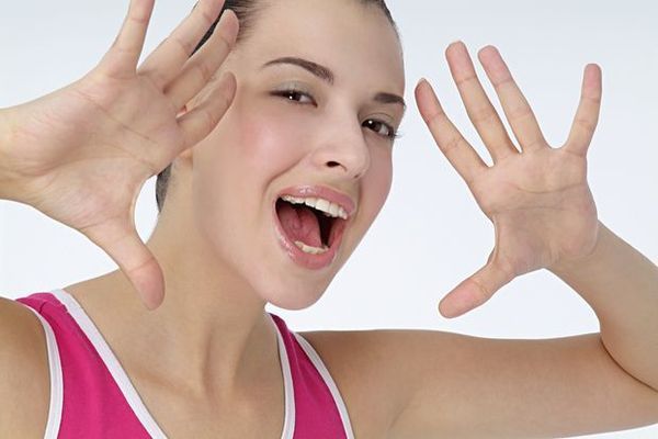 卵巢早衰|晨起若有4个表现,说明卵巢“透支”了,别忽视,或许你正在变老