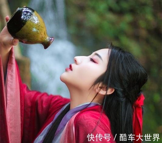 中国文化|他是唐朝最负盛名的诗人,也是一位武林高手,人称大唐第二剑客!