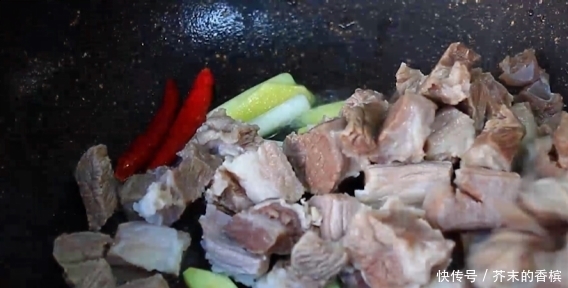 驴肉难熟,膻味大怎么办?教你正确做法,香味浓郁,吃着格外解馋