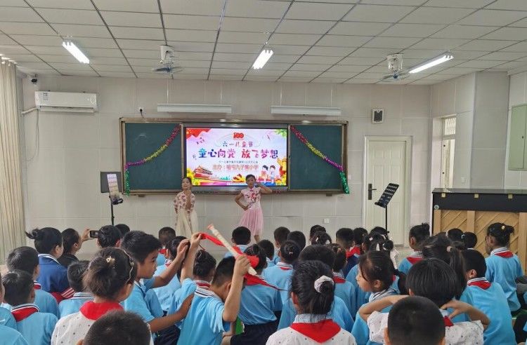 师生|儿童节这天献礼党的生日，喻屯九子集小学师生共演精彩节目