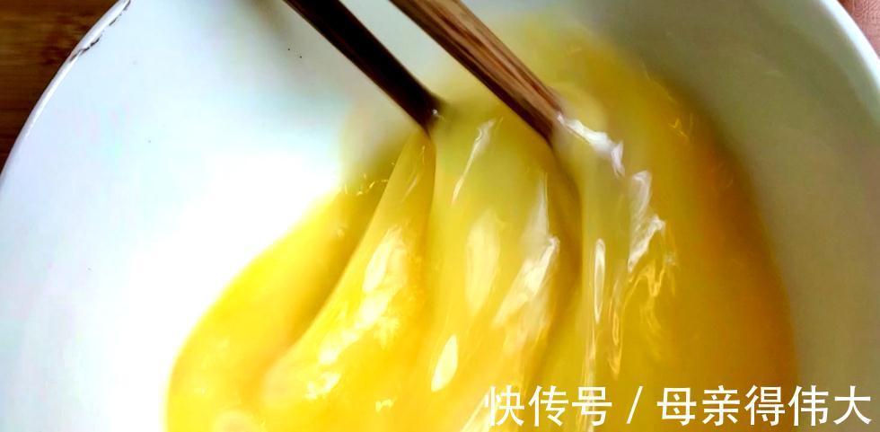 鸡蛋和生姜才是绝配,学会这种吃法,坚持一周肚子小了,手脚温热