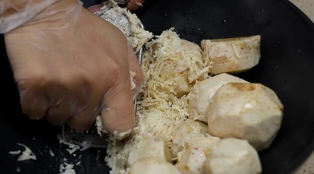 冬季，遇到这芋头别手软，教你最好吃的做法，外酥里嫩