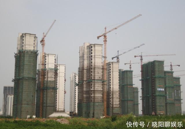 楼市|楼市迎来拐点?半年时间下跌5千元,购房者:首付款已亏光!