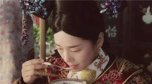 慈禧|慈禧第一次和洋人吃西餐,看到桌上的一道菜后大惊这也能吃下