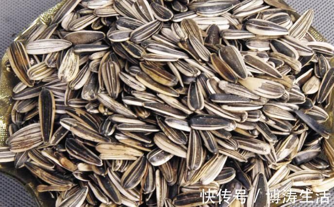 睡眠|长期失眠精神差？专家：推荐6大“促眠”食物，让你沾枕即眠