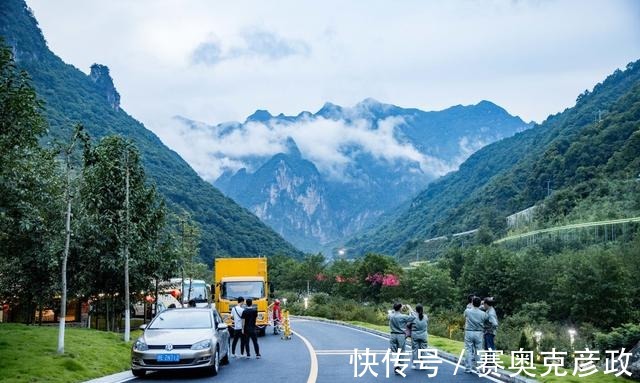 峡谷|旅游宜昌，朝天吼怎么玩？4点建议让你玩出更高性价比