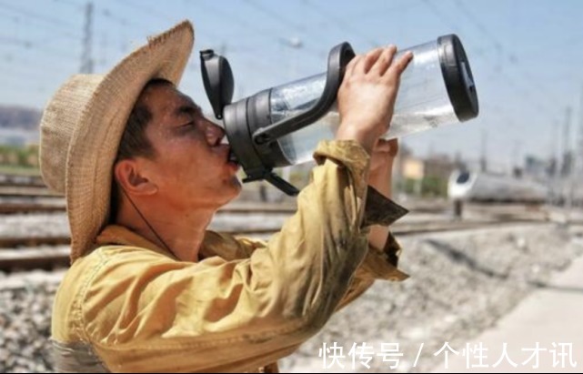 胰岛素|47岁大哥降糖半年，血糖从13.7降到5.5，医生：两种方法值得效仿