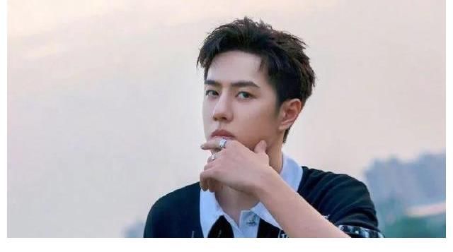 王一博关晓彤受整风影响被央视舞台替换