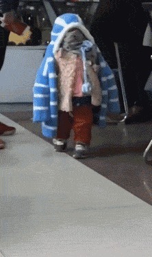 |搞笑GIF:妹子伪装的太好了 你成功的把我骗到了