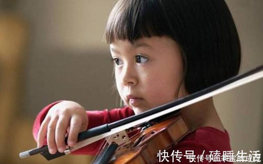 二胎|幼儿园“缴费单”走红，家长看了摇头叹气：二胎真是要不起