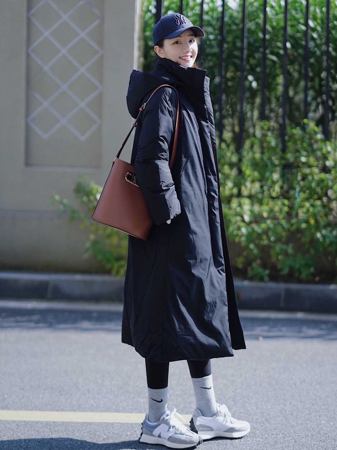 棕色|羽绒服也能穿出高级感,搭配上裤子温暖时髦,让你显得又酷又美