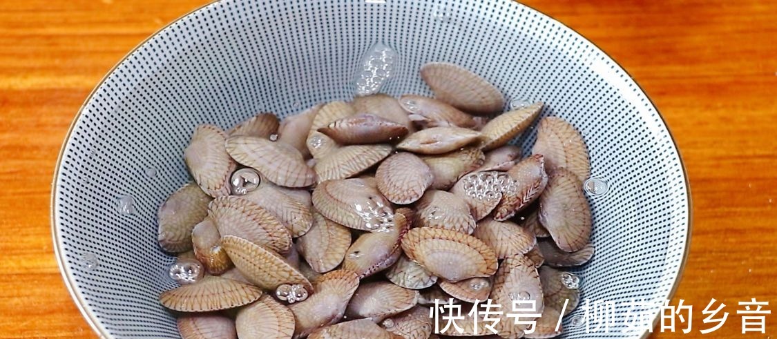 鸡蛋|炒鸡蛋谁都会做,想把鸡蛋炒好吃有窍门,加上它,鲜掉眉毛!