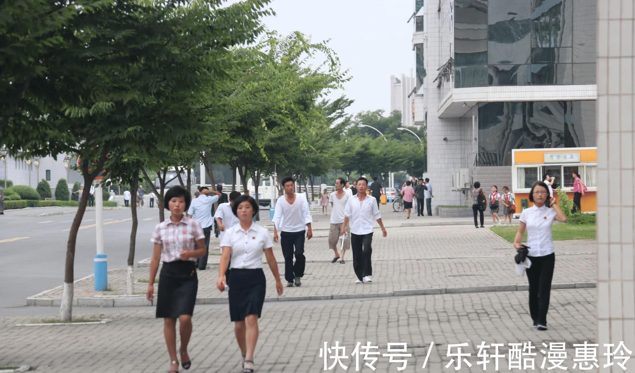 装扮|跑到朝鲜街头，少女最流行的装扮是什么样眼馋了吗