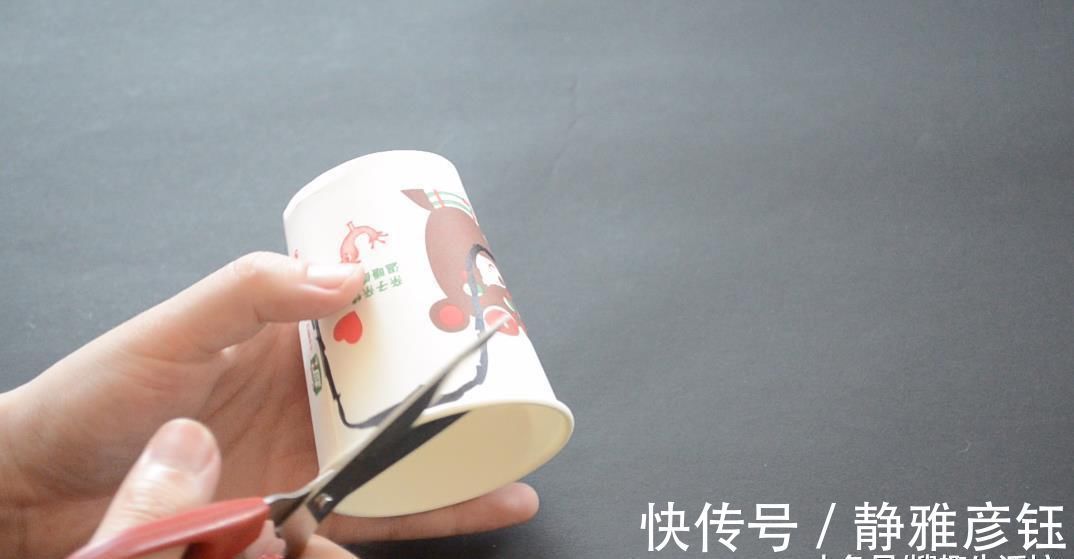 记号|一次性纸杯用完别丢了, 剪几刀, 挂在门把上超实用, 人人见了都夸好