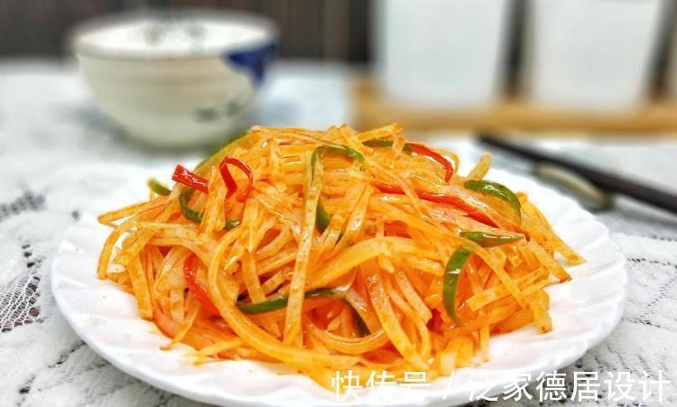 正确做法|炒土豆丝,记住“两个窍门”,炒好后又脆又香,教您正确做法