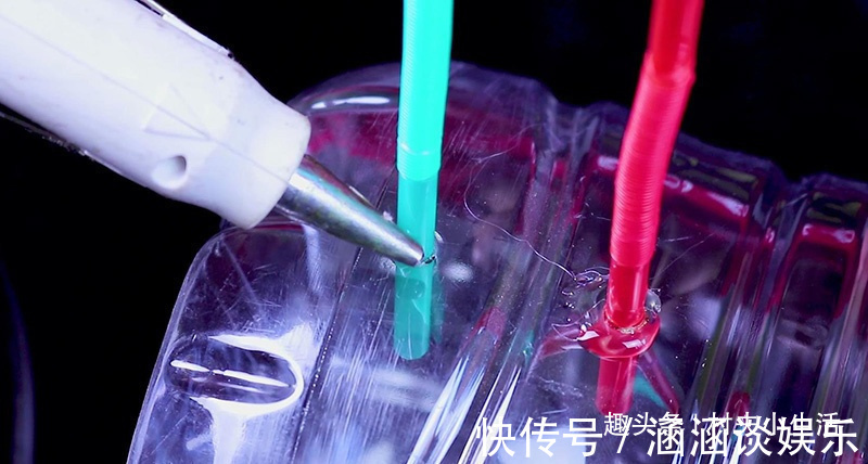 露出水面|食用油桶不要扔,清洗干净改造一个神器,家家户户都用得上