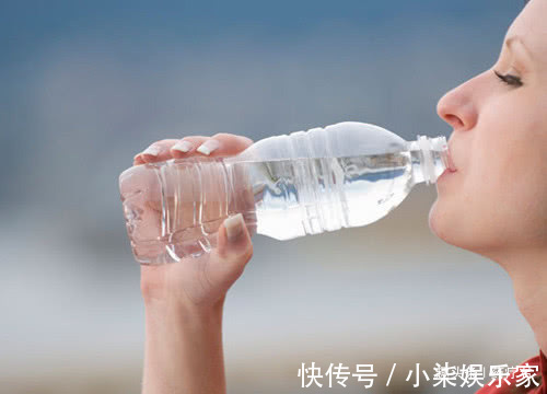 常喝|苏打水是什么高级水常喝真的防病,降尿酸吗