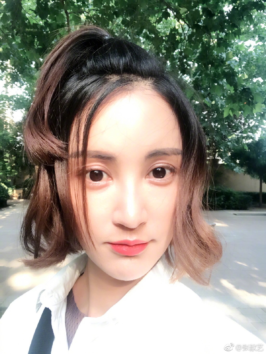 一婚嫁导演 二婚姐弟恋 38岁高龄产子 如今夫妻同框老公显老 全网搜