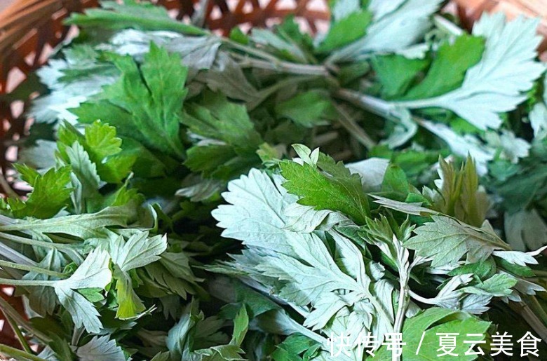 吃法|眼下最该吃的食材，农村路边到处是，简单一煮，尤其女人要多喝