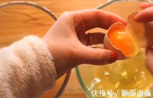 打发器|不用烤箱和打发器,也能做出蓬松渲染的蛋糕,慢妈教你做法零失败