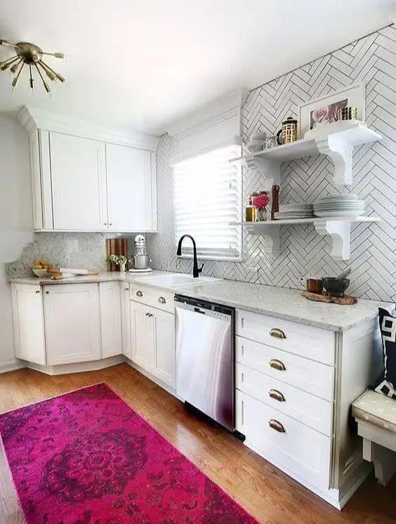 装修|厨房装修可别忽略了!灶台与吊柜中间贴层瓷砖做后挡板,太实用