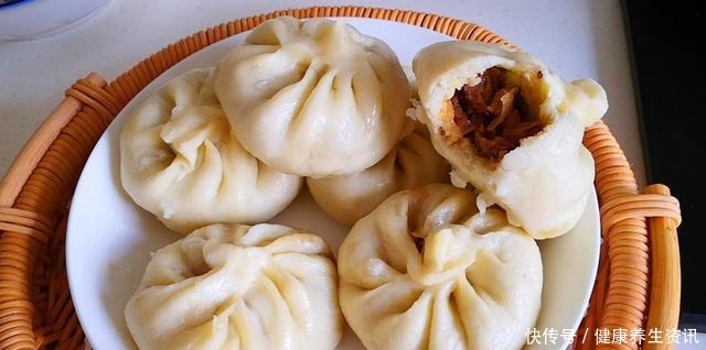 天冷了，白菜萝卜靠边站，最该吃这菜，晒一晒囤起来，包包子贼香