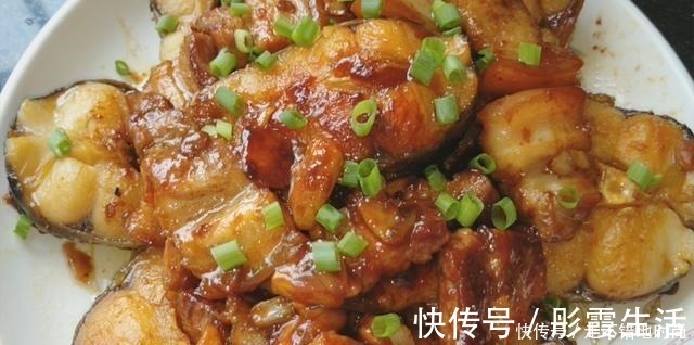 鱼香肉|草鱼加一块肉，学会这一个新吃法，饭店都吃不到的味道，好吃下饭