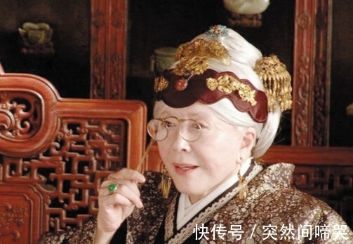 王夫人#黛玉死后王夫人用2件旧衣给她妆裹，贾母气得浑身发抖，贾府完了