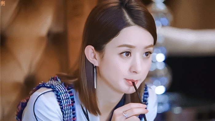 睿智型|为什么睿智的女人更厉害深度解析“大女人风”造型,权威有气场