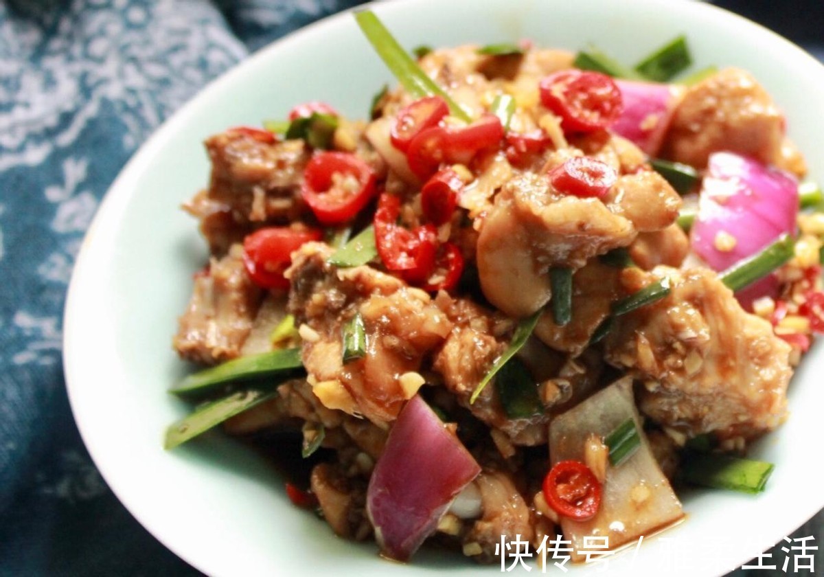 洋葱|非常适合夏天的一道开胃菜，味道酸辣，十分下饭